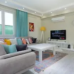 Villa 4 Bedroom With Private Pool Near Calis