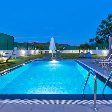 Villa 4 Bedroom With Private Pool Near Calis Fethiye