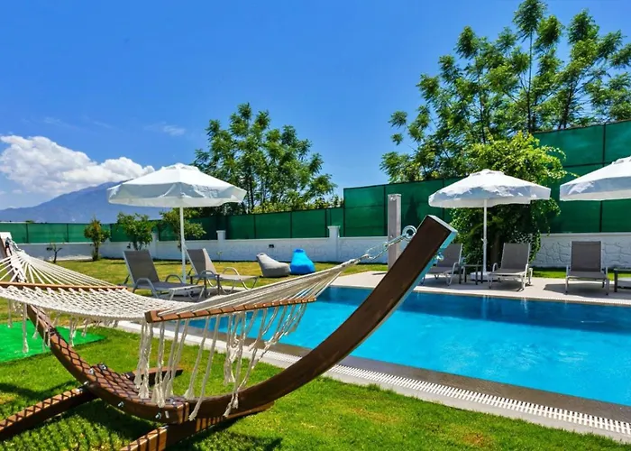 4 Bedroom With Private Pool Near Calis Villa *