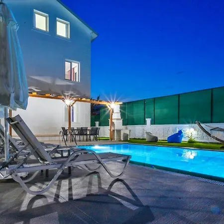 4 Bedroom With Private Pool Near Calis * Fethiye