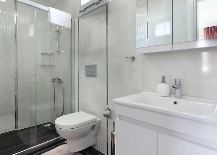 4 Bedroom With Private Pool Near Calis * 费特希耶