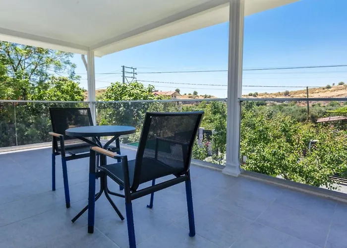 4 Bedroom With Private Pool Near Calis 别墅 *