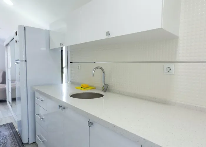 4 Bedroom With Private Pool Near Calis * 费特希耶