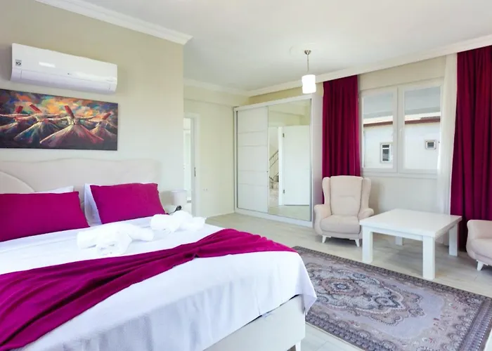 别墅 4 Bedroom With Private Pool Near Calis *