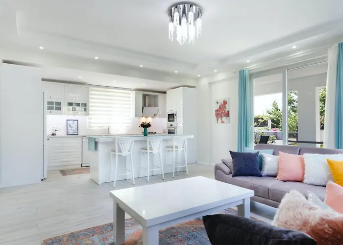 4 Bedroom With Private Pool Near Calis 别墅 *