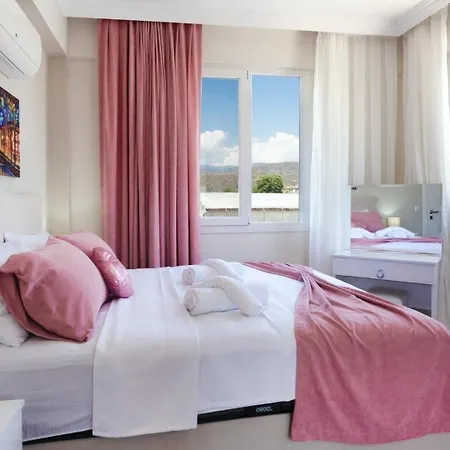 4 Bedroom With Private Pool Near Calis * フェティエ